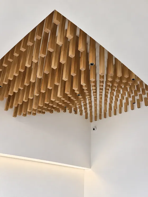 Controsoffitto decorativo su misura