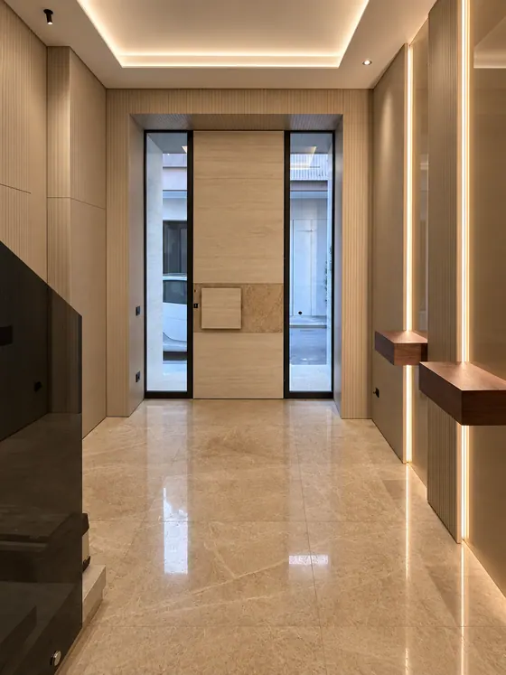 Ingresso con pareti su misura, vista frontale