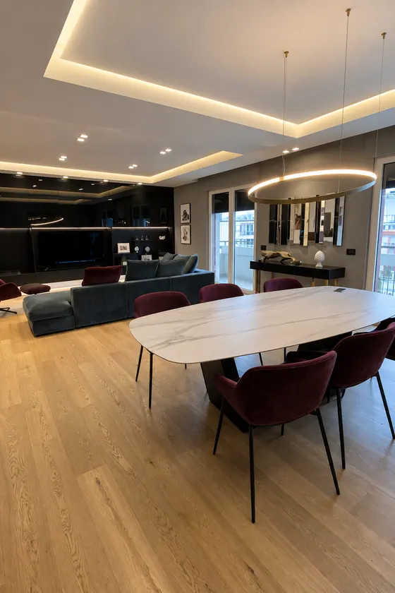 Tavolo da pranzo su misura in un living open space